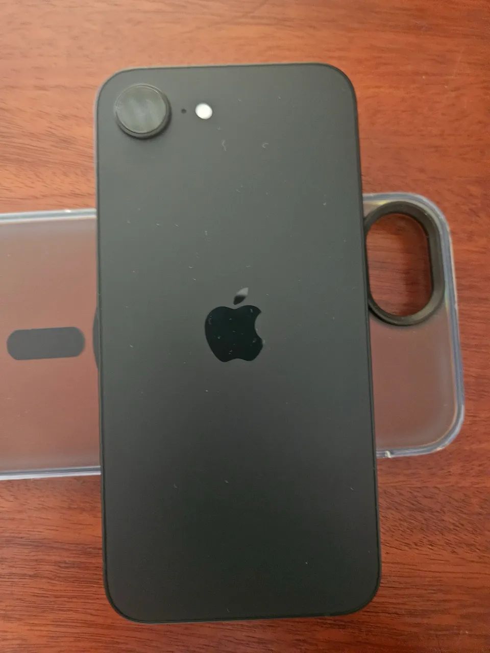 iPhone 16e vitrine semi novo !
