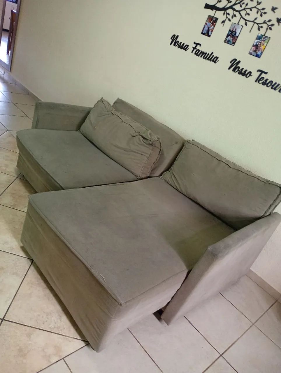 Sofá retrátil467352363729561600