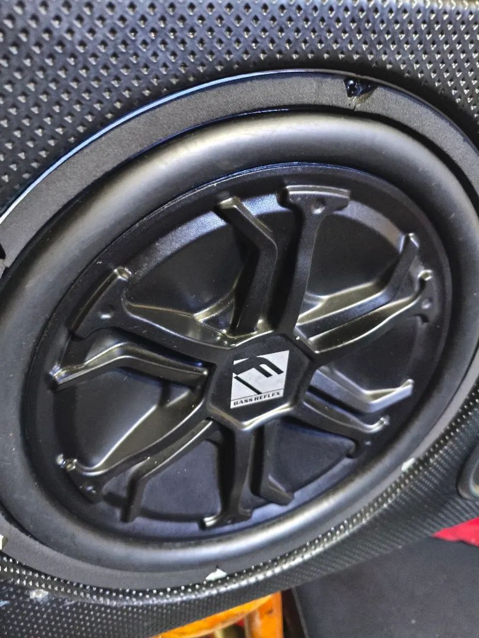 caixa subwoofer 12pol falcon - Peças para carros, vans e