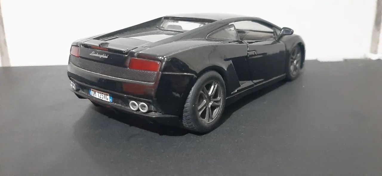 Miniatura Lamborghini Gallardo 1:24 - Foto 4
