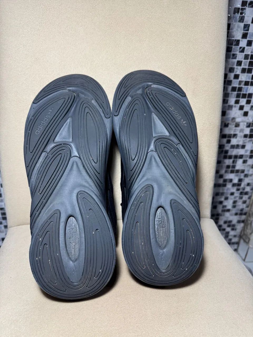 Tênis Adidas Ozelia - TM 44 - Calçados - Samambaia Sul (Samambaia