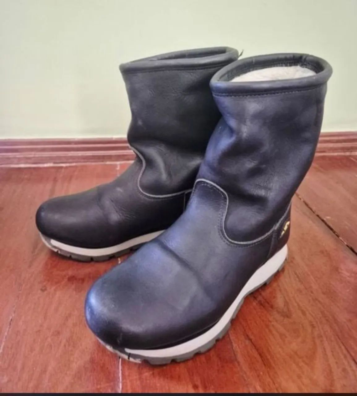 Bota com pele para neve