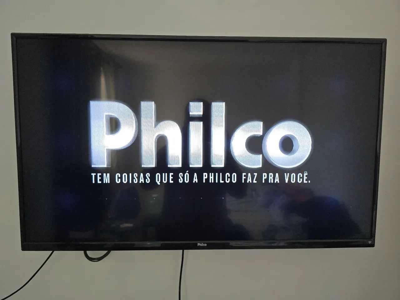 Tv Philco 40 polegadas com pequeno Defeito