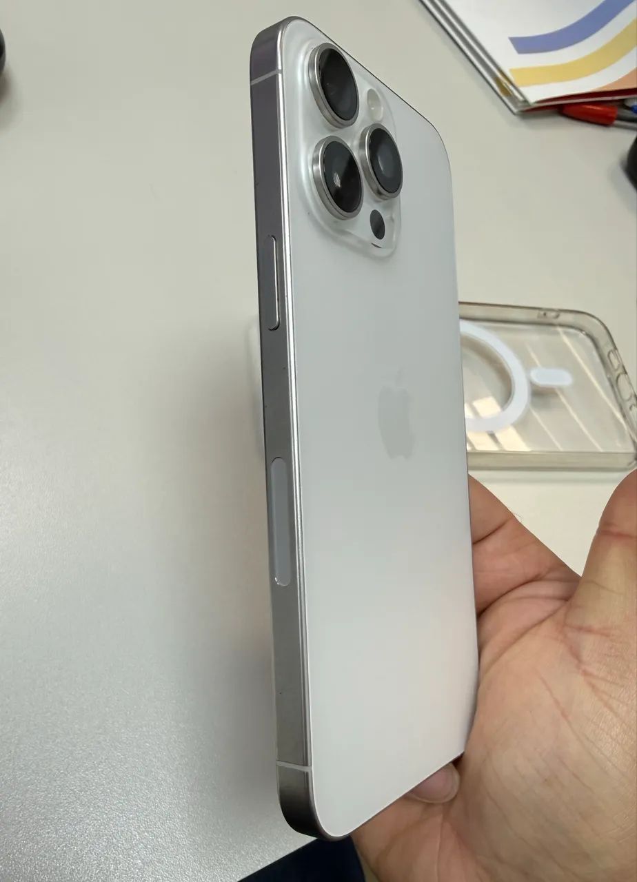 iPhone 15 Pro Max  - Foto 3