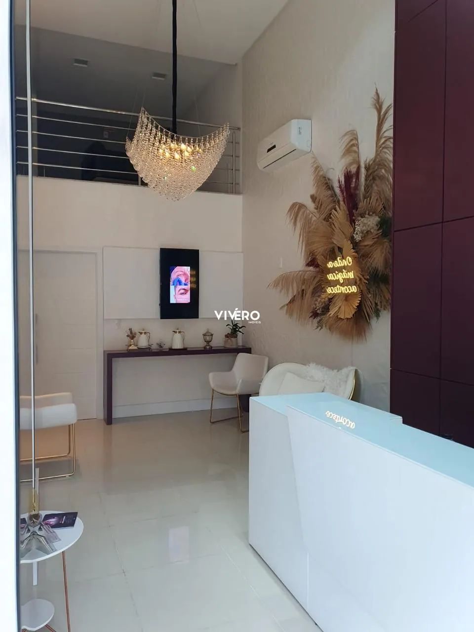 Sala comercial equipada no Edifício Ilha DMontecristo - Clínica de Estética de - Foto 2