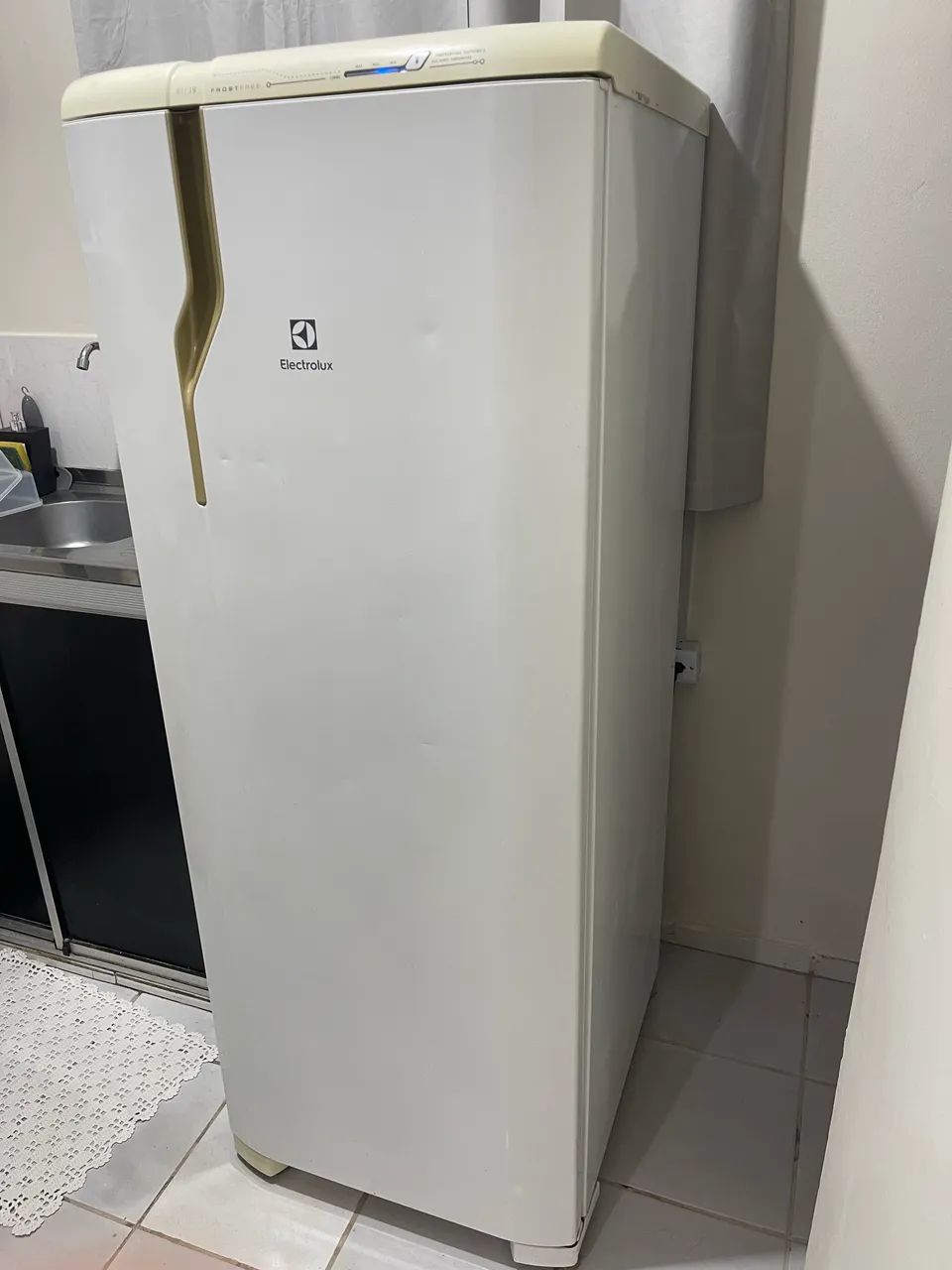 GELADEIRA 