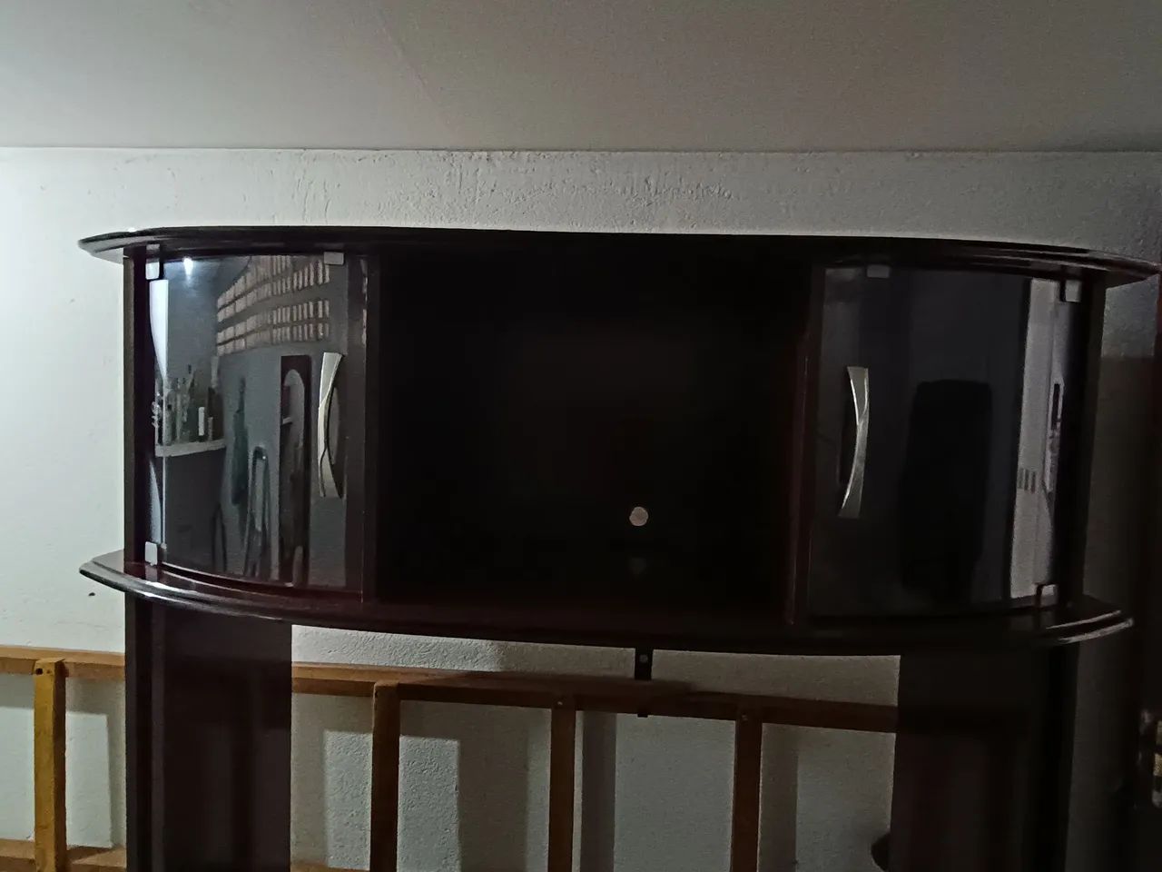 Estante de mogno com vidro  - Foto 5
