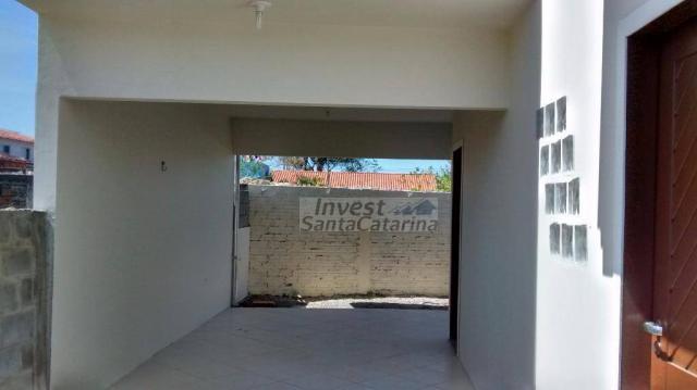 CASA EM GAROPABA 2 DORMITORIOS, DA PRAIA DO ROSA APENAS 5 MINUTOS, PRÓXIMO AO COMÉRCIO DO - Foto 4