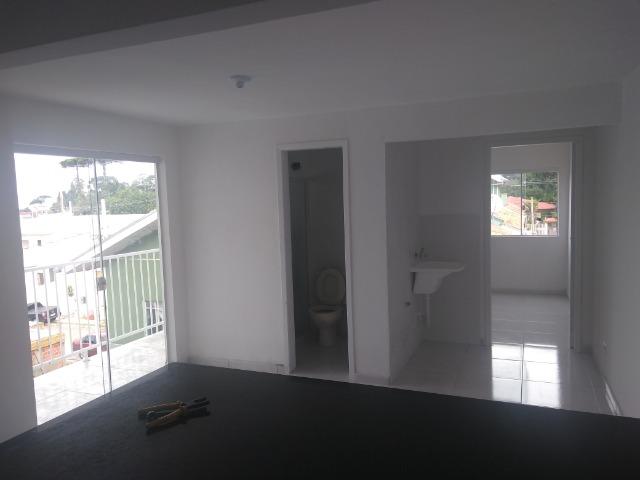 Aluga se apartamento kitnet na região do pinheirinho próximo ao terminal - Foto 12