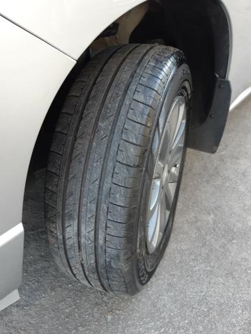Spin LT 1.8 Automática 2015 com Gás - Foto 19