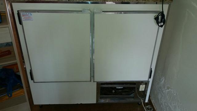 Vendo este lindo espositor refrigerado - Foto 2