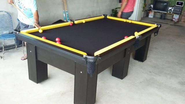 Mesa Charme de Sinuca e Jantar Cor Preta Tecido Preto e Borda Amarela Mod. ZFBC8186