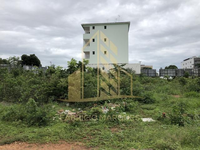 Lote no fundo da Avenida Mestra Fininha. De 450m². C.G - Foto 2