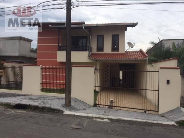 Casa residencial à venda, Boa Vista, Joinville.