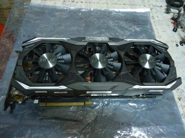 Placa de vídeo Zotac AMP! Extreme Nvidia GTX1080 8GB