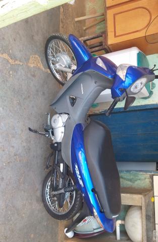 Vende-se biz ks ano 2007 valor a combinar zap: * ou *