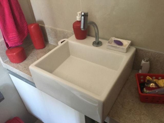 Aluga-se apartamento semi-mobiliado em boa viagem, 03 quartos incluso taxas - Foto 20