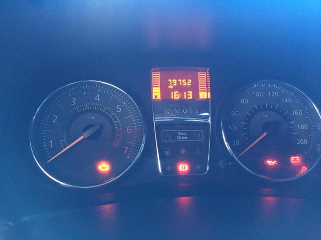 Renault Clio Expression 4P 1.0 16V - 2014 - Foto 4
