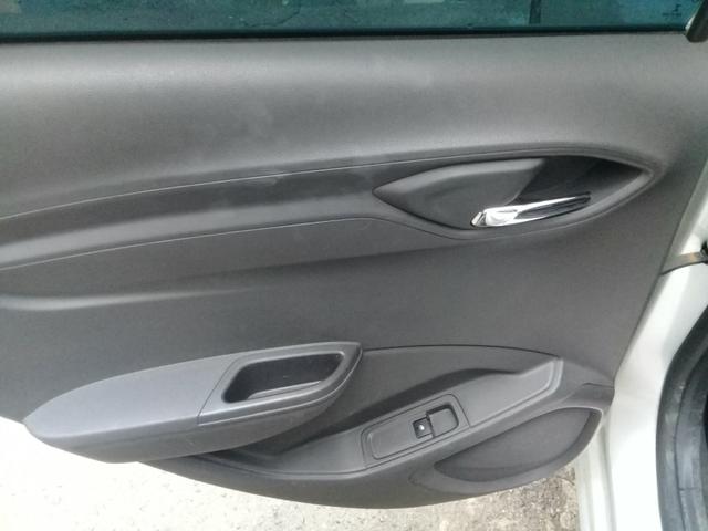 Vendo ônix LTZ com gnv banco decouro - Foto 6