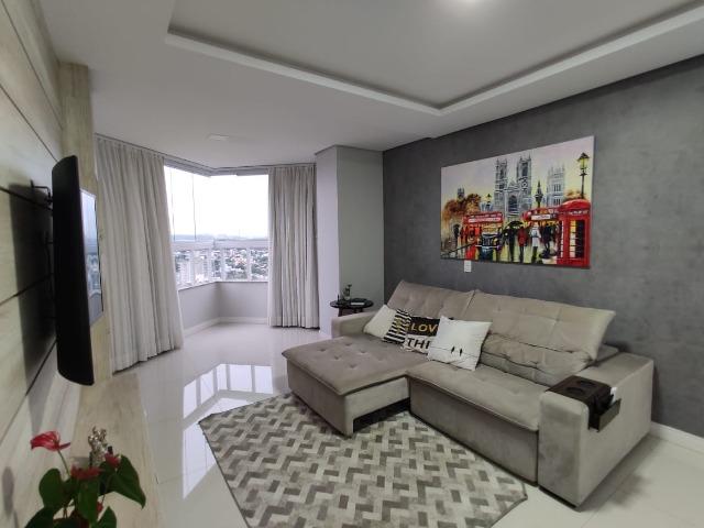 Apartamento de alto Padrão com uma das melhores vistas da cidade - Foto 14