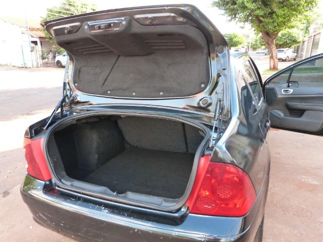 Peugeot 307 sedan 1.6 Flex - Foto 4