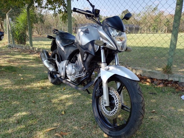 HONDA CB 300R
