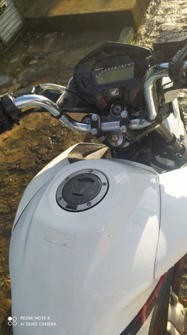 Vendo moto Honda titan