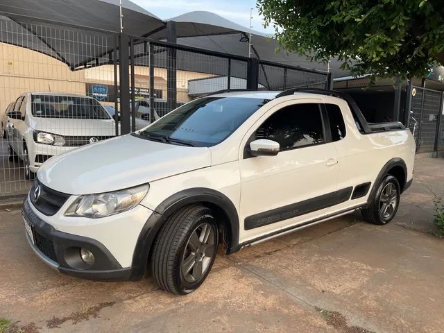 VW - Volkswagen Saveiro Cross 1.6 C.E. Branca 2012 - Campo Grande