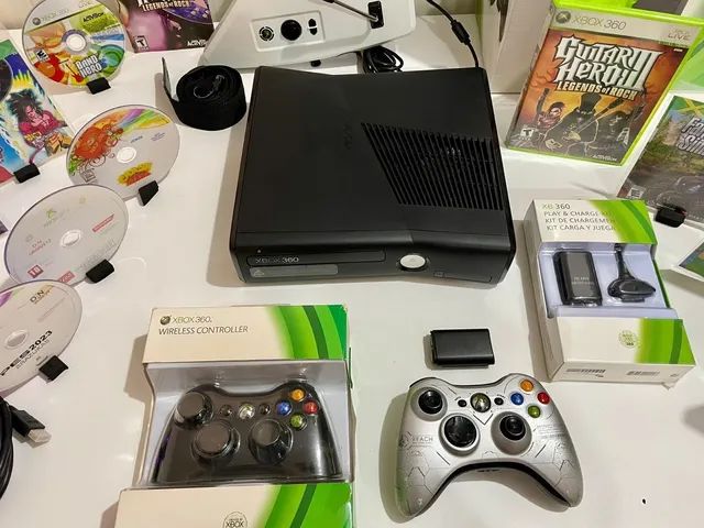 Xbox 360 Desbloqueado Com 2 Controles E 26 Jogos - Desconto no Preço
