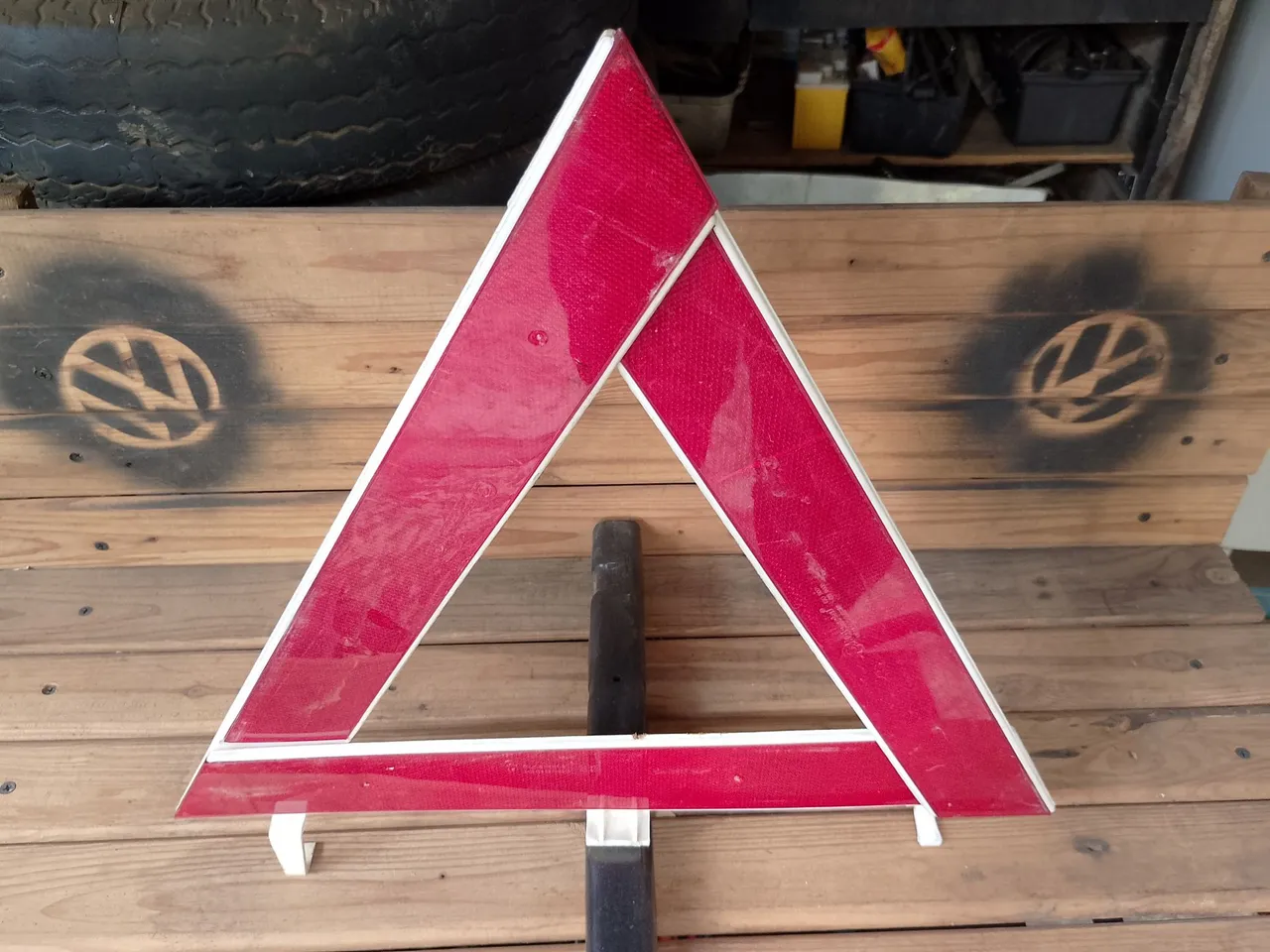 Triângulo automotivo Rutometal