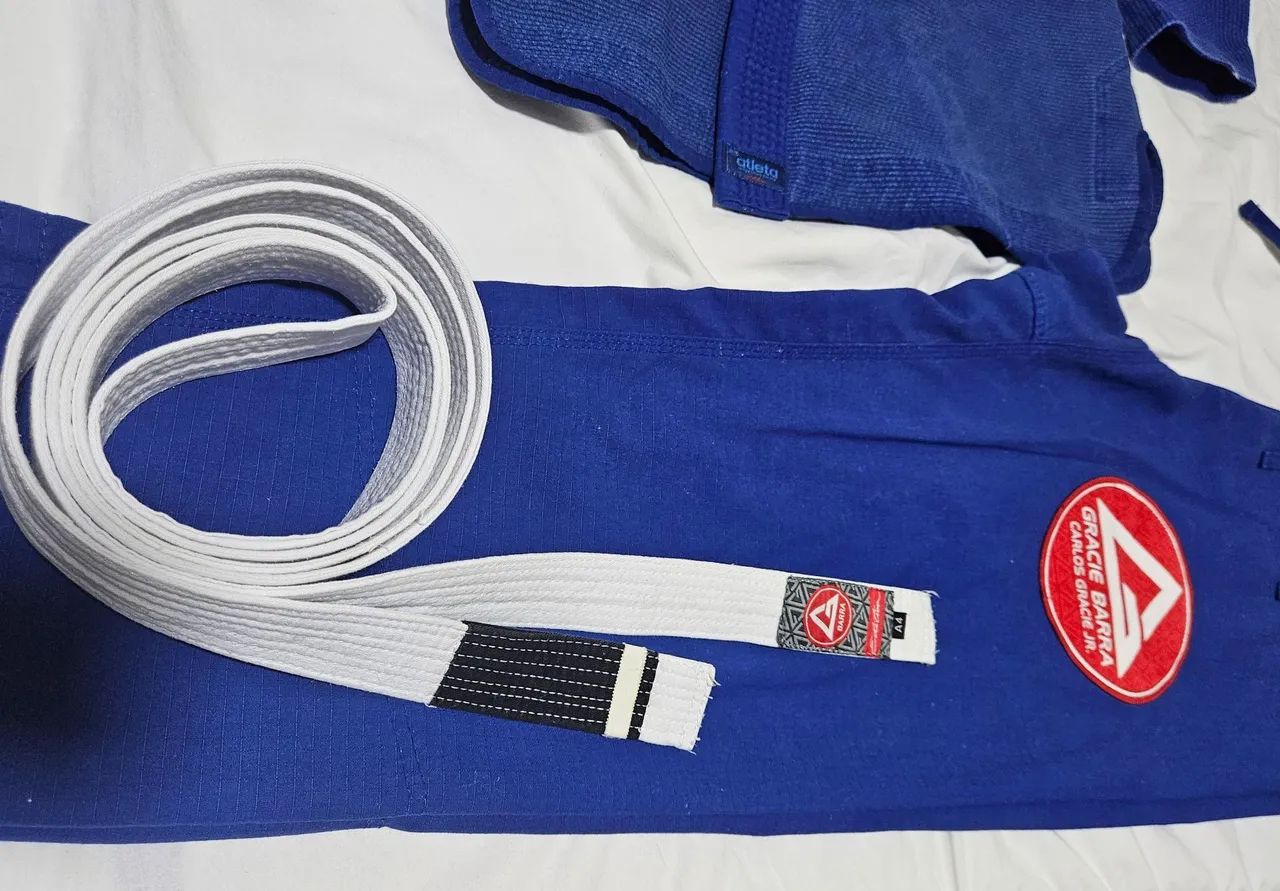 Kimono de Jiu-Jitsu Gracie Barra Azul - Atleta - Tamanho A3 - Foto 5