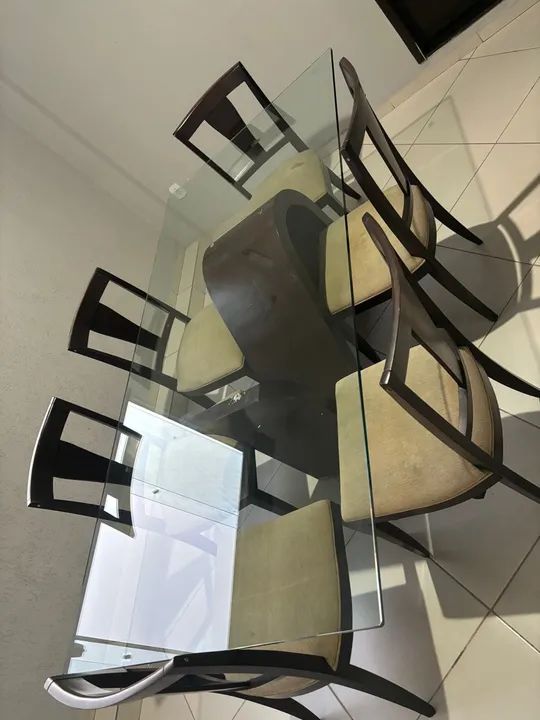 Mesa de Jantar com tampo de Vidro + 6 Cadeiras - Foto 4
