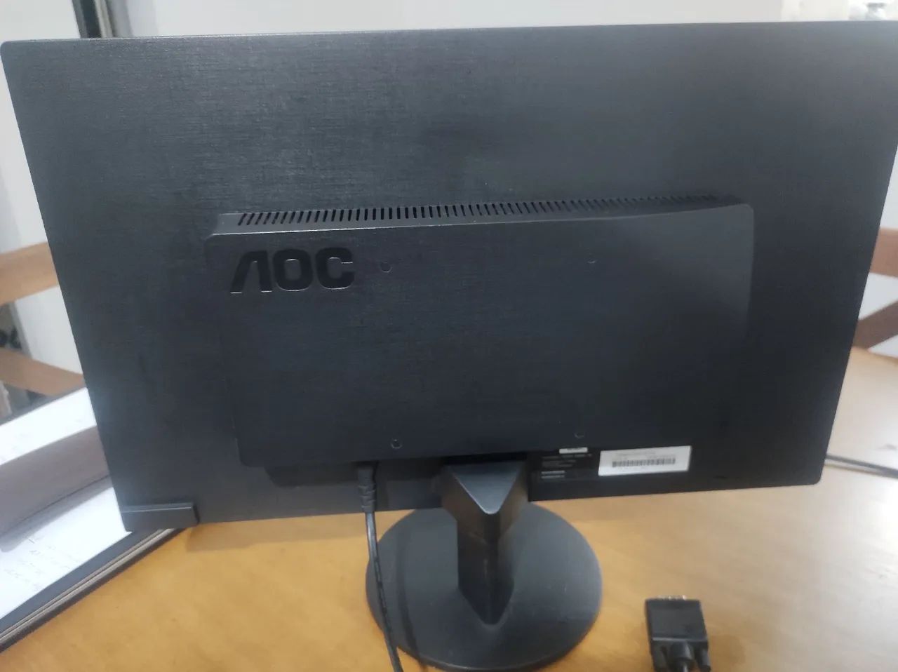 Monitor AOC 18,5 polegadas64302735898499121