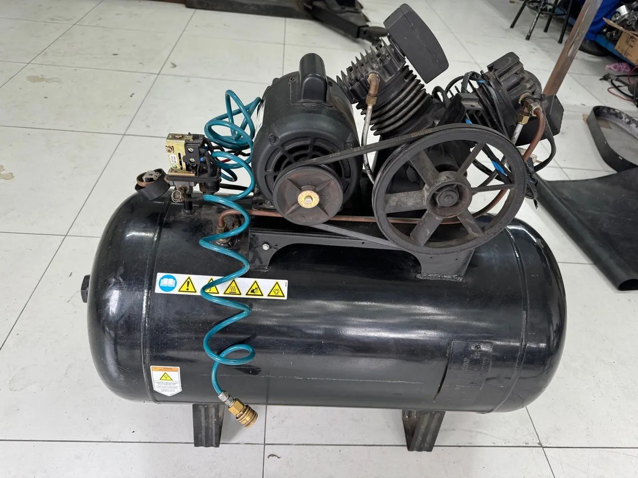 Compressor schuls 100L csv 10 2hp  - Foto 4