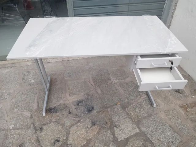 Mesa pra escritório com 02 gavetas 