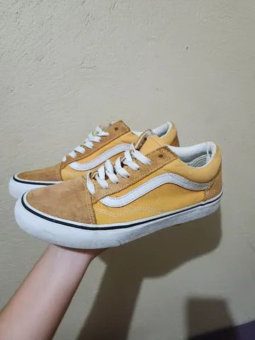 Mustard yellow store old skool vans