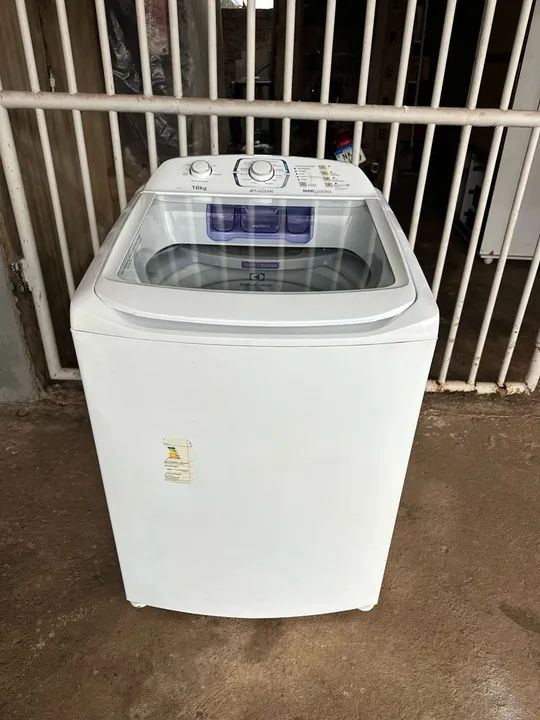 Máquina de Lavar Roupa Electrolux 16kg