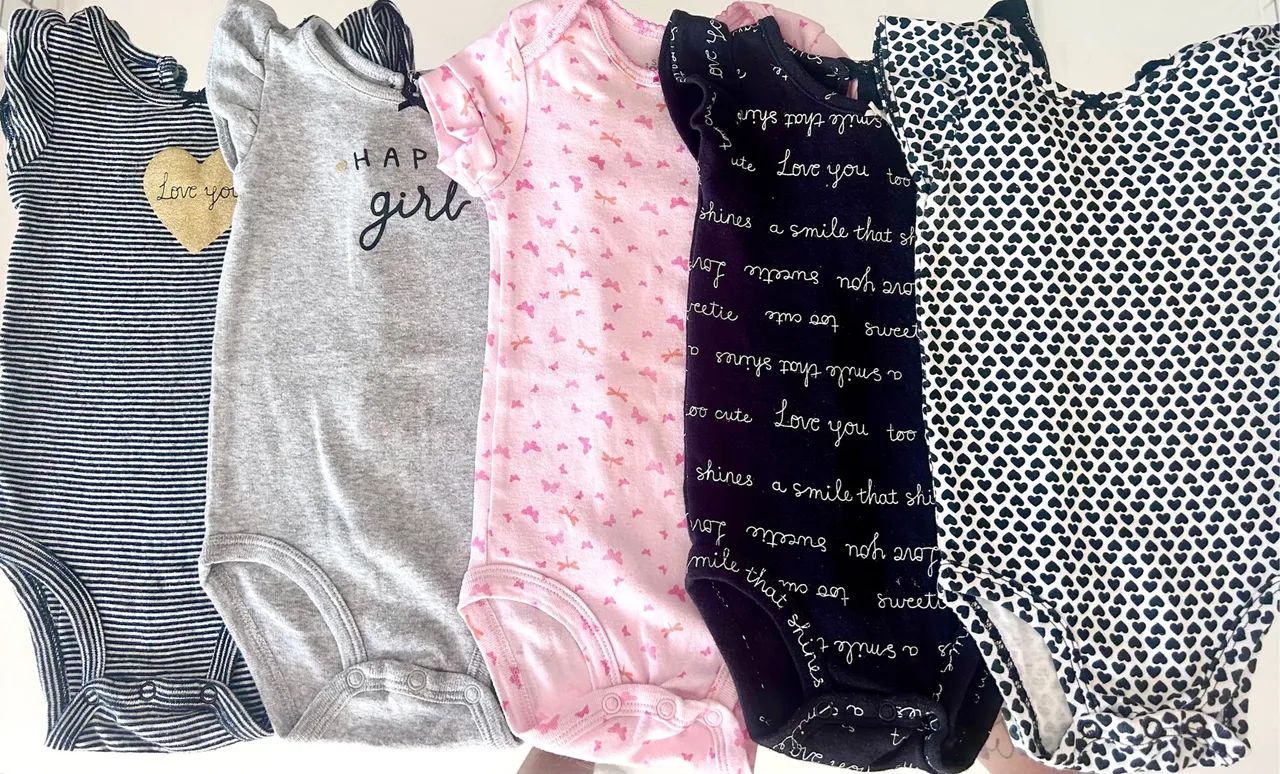 Lote body?s Carters com 5 bodys - Foto 2
