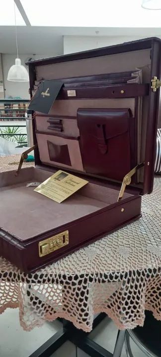 Maleta de Couro Marrom Atlantic Vintage - Foto 5