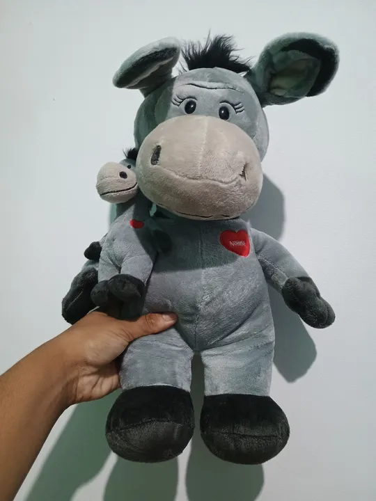Pelúcia coleção pais e filhos Nestlé