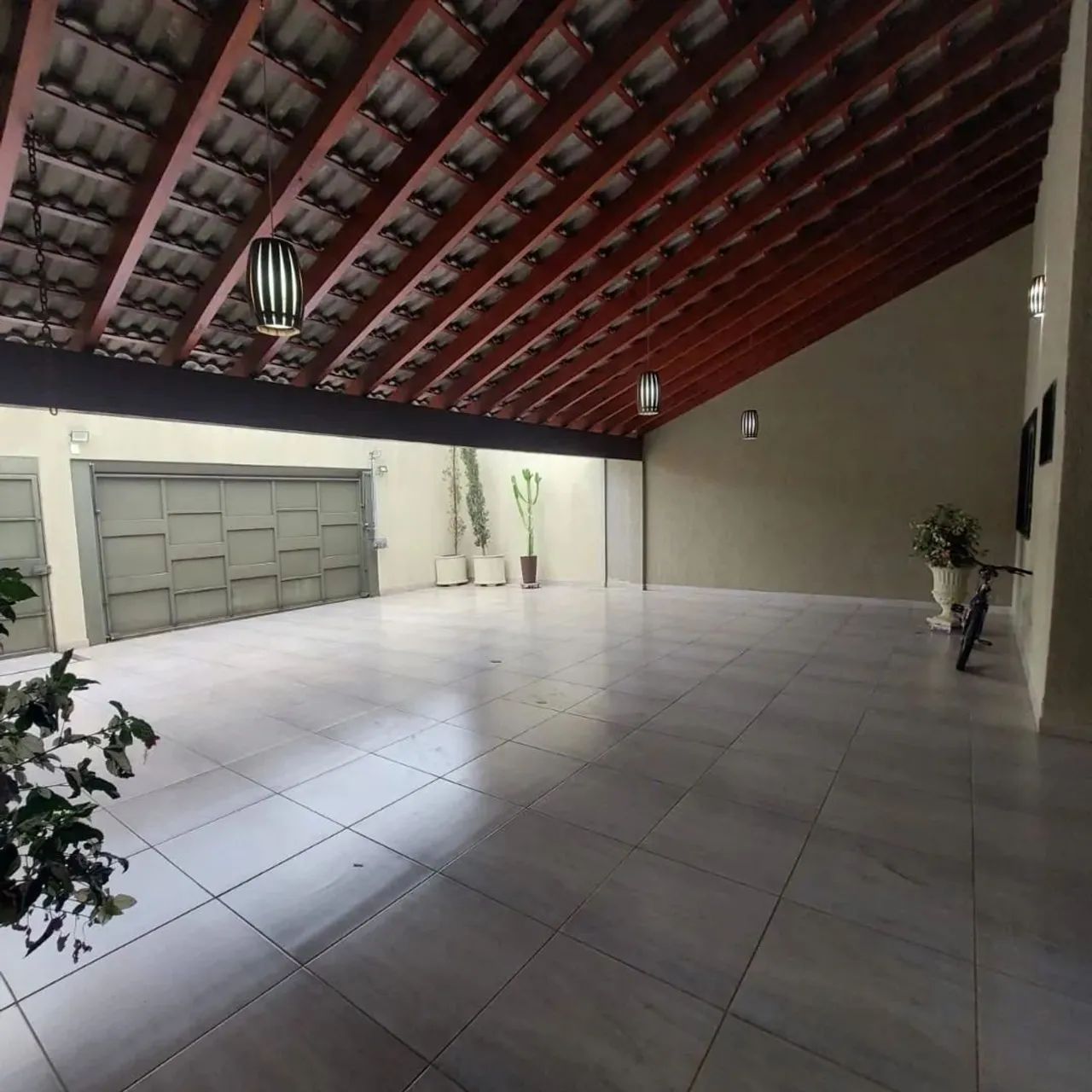 Casa no bairro Santa Maria - Com Piscina Aquecida e Sauna