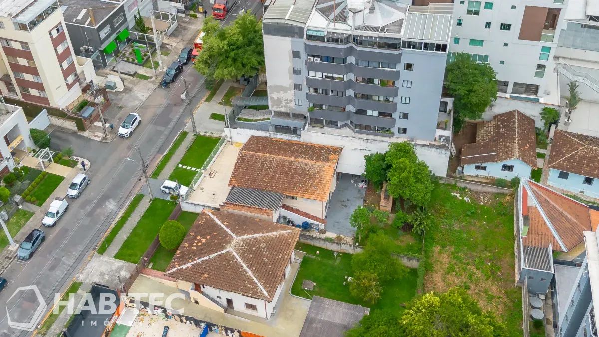 Terreno ZR-4 com 502m² no Bigorrilho - 3567 - HABITEC - Foto 2
