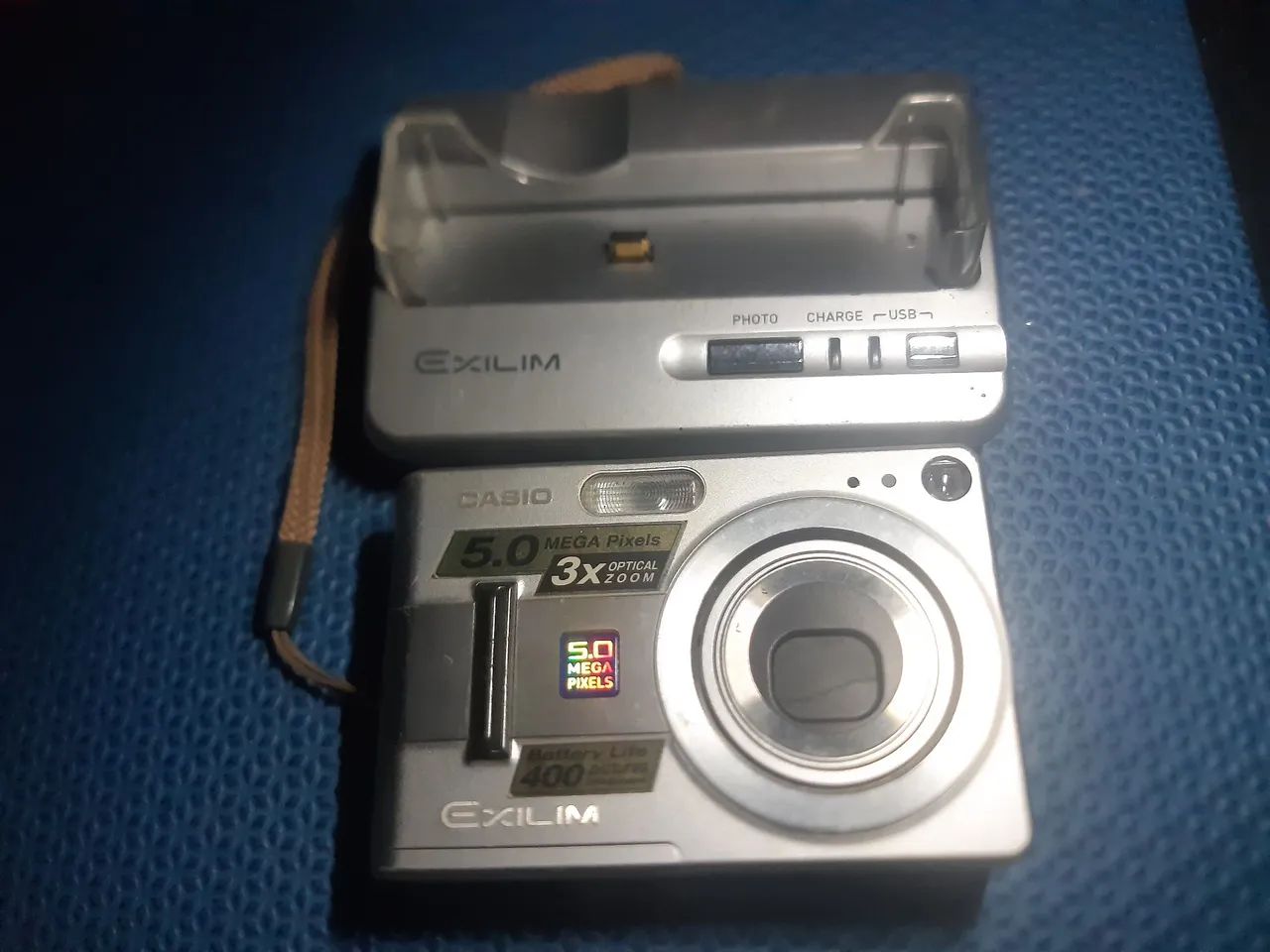 Antiga Câmera Digital Casio Exilim 5.0 Mega Pixels - Foto 2