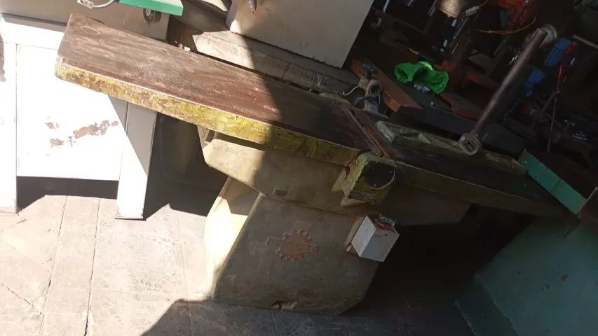 Vendo Desempenadeira / Galopa / Plaina - Foto 2