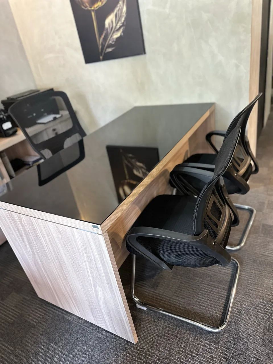MESA PARA ESCRITORIO COM TAMPO DE VIDRO 1.50x0.70 - LOJA IKONMIX - Foto 3