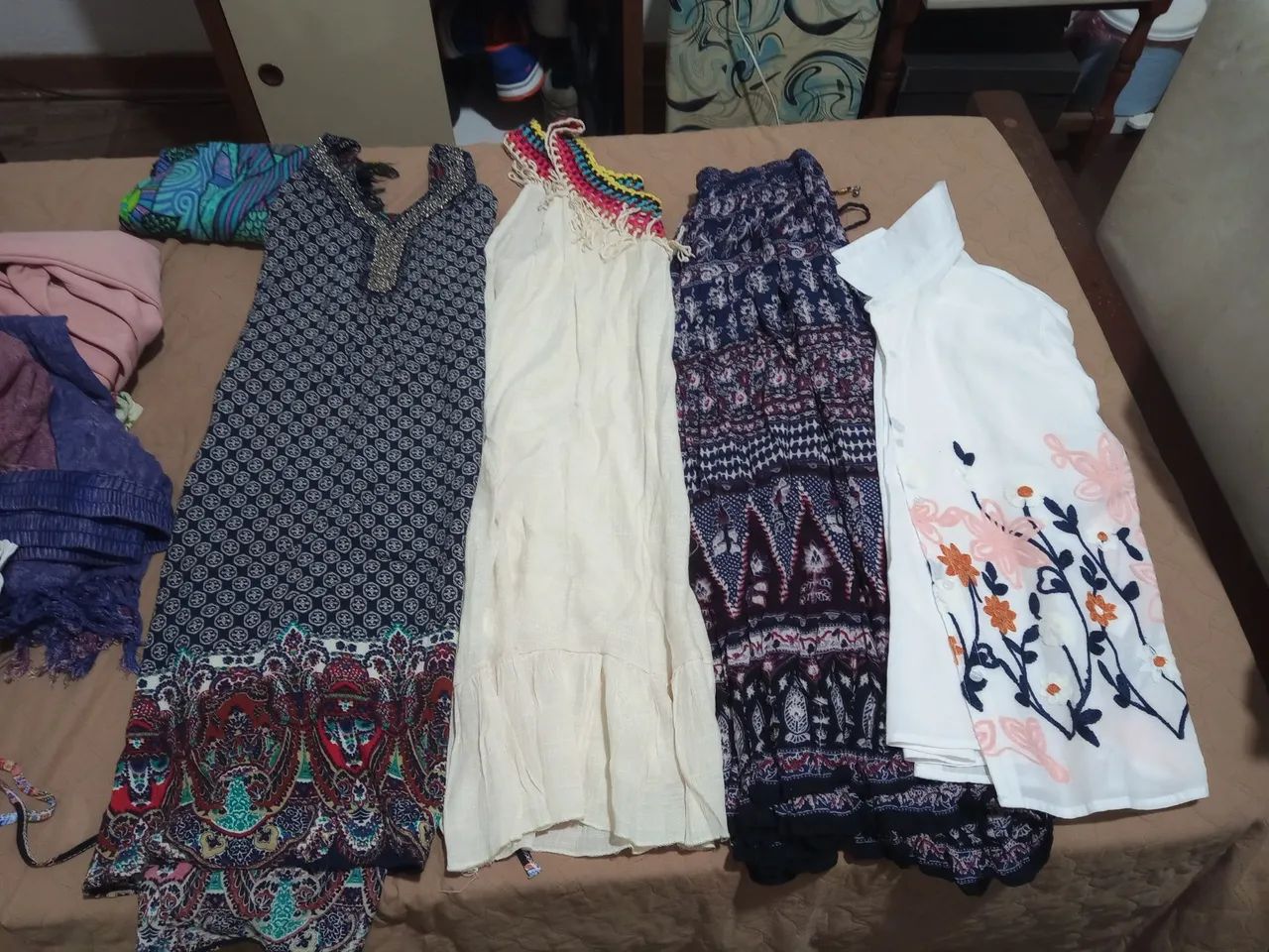 Lote de roupas indianas tam P M G GG - Foto 2