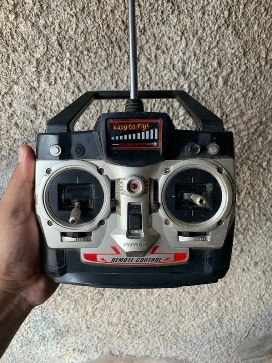 Controle remoto para aeromodelismo