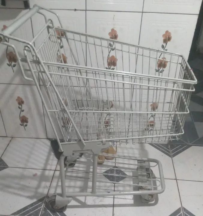 Carrinho de compras cinza em ótimo estado - Foto 2