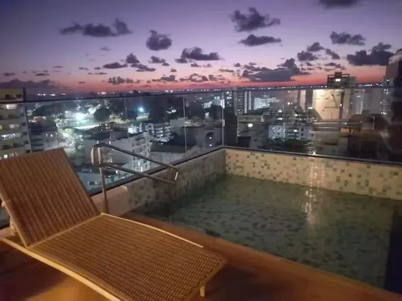 STÚDIO LUXO À VENDA MOBILIADO EM CONDOMÍNIO NA BARRA SALVADOR / BA1 QUARTO 1 SUÍTE 1 BANHE