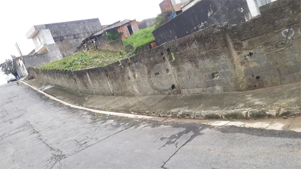 Terreno à venda em Mogi Moderno - SP